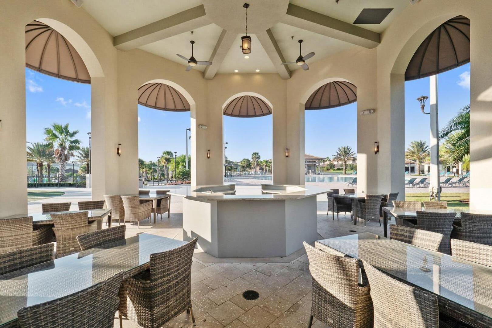 Casa de Férias Stunning 8br With Bbq Pool And Theater *